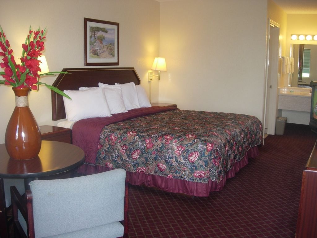 Western Inn & Suites Дуґлас Номер фото
