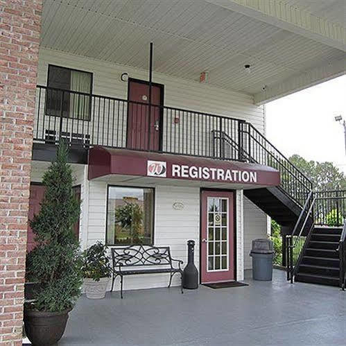 Western Inn & Suites Дуґлас Екстер'єр фото
